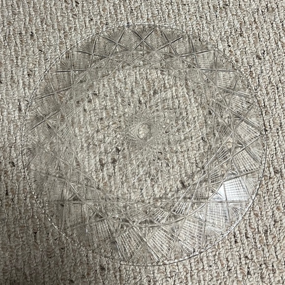 ⚪️Large, clear with design, plastic platter for serving, preowned⚪️ - Picture 5 of 5
